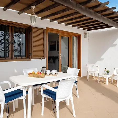 Puerto Chico H Apartment *