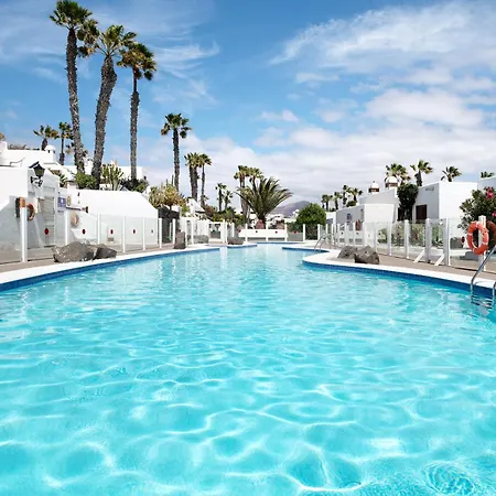 Puerto Chico H Апартаменти *