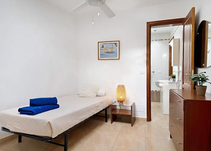 Puerto Chico H Apartment