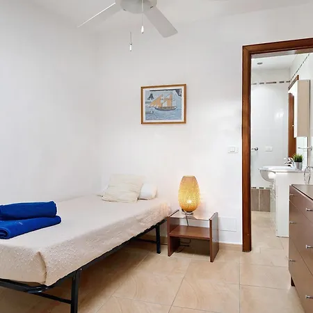 Puerto Chico H Apartman
