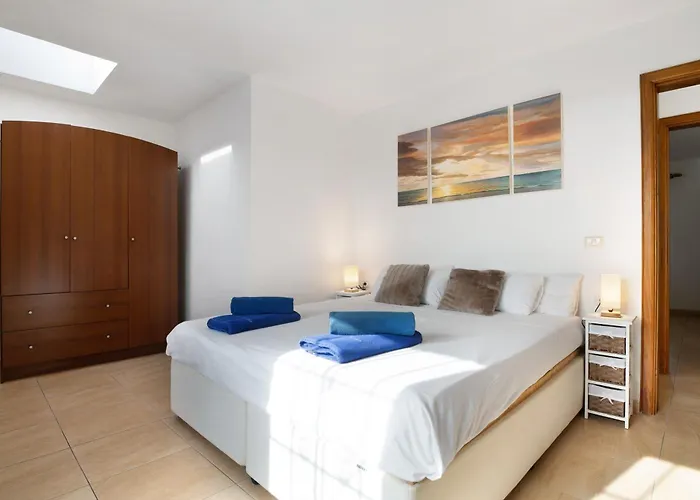 Puerto Chico H Appartement