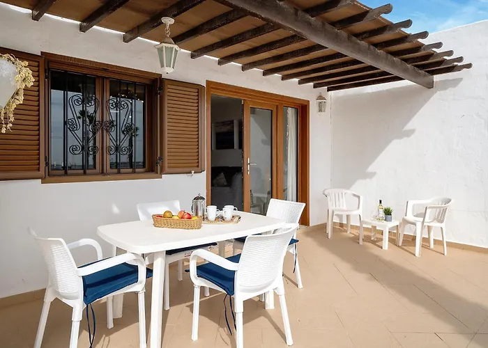 Puerto Chico H Appartement *