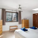 Puerto Chico H